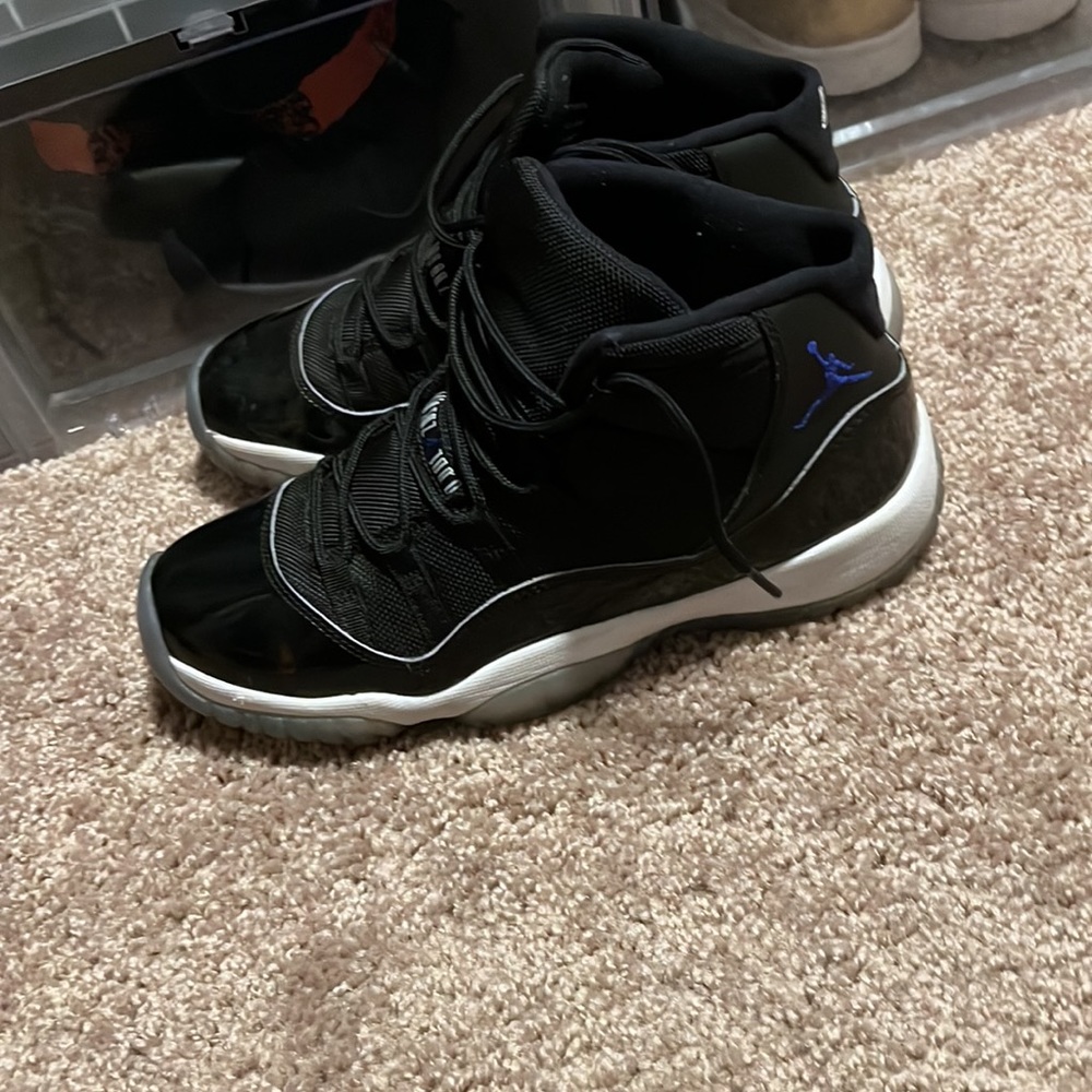 2016 Space Jams size 6.5Y - Picture 2 of 4